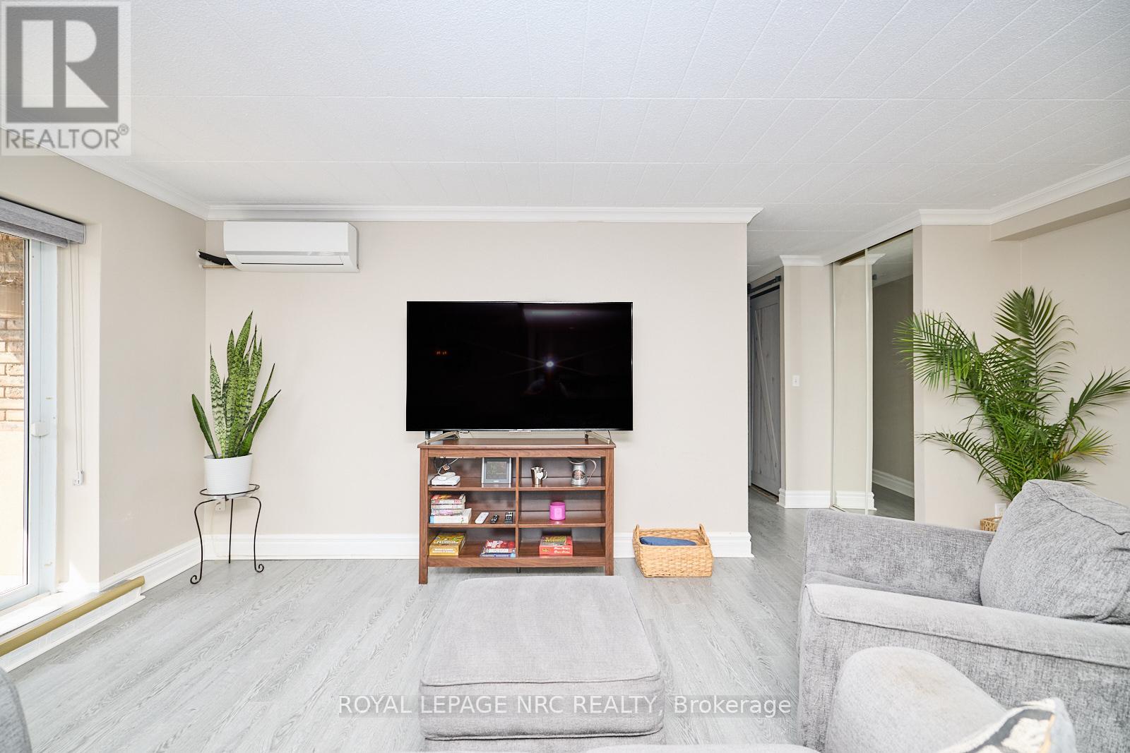 109 - 20 John Street, Grimsby, Ontario  L3M 1X5 - Photo 12 - X12708118