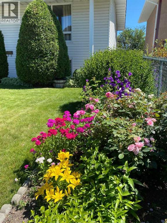 113 Brown Crescent Nw, Calgary, Alberta  T2L 1N4 - Photo 32 - A2277077