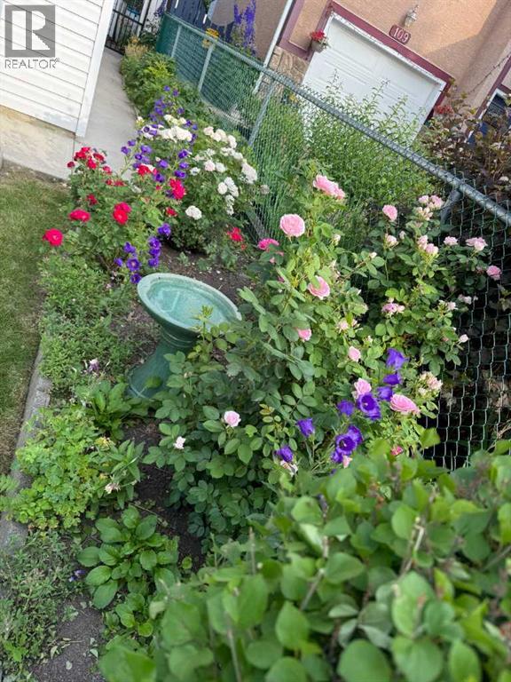 113 Brown Crescent Nw, Calgary, Alberta  T2L 1N4 - Photo 35 - A2277077