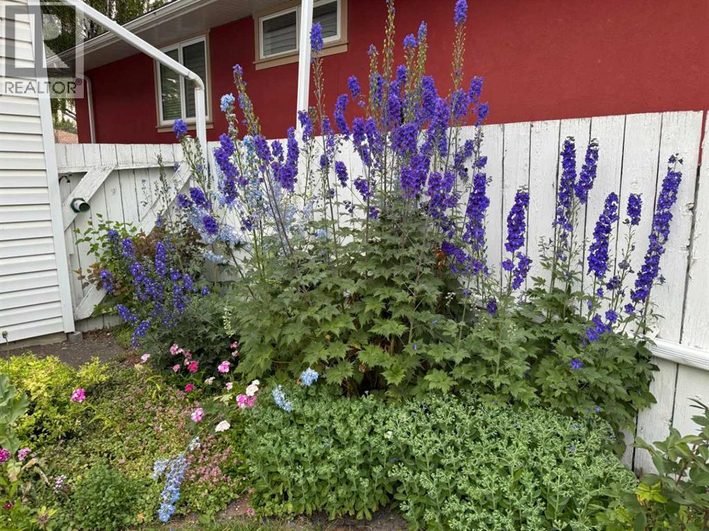 113 Brown Crescent Nw, Calgary, Alberta  T2L 1N4 - Photo 37 - A2277077