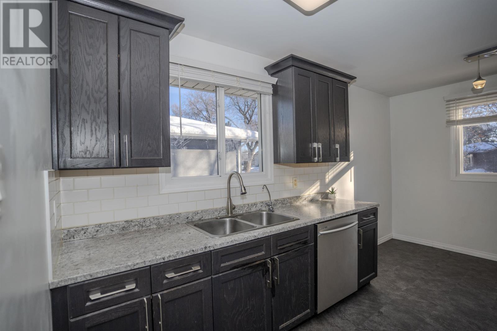 236 Fairbank Cres, Thunder Bay, Ontario  P7B 5L9 - Photo 10 - TB2600089