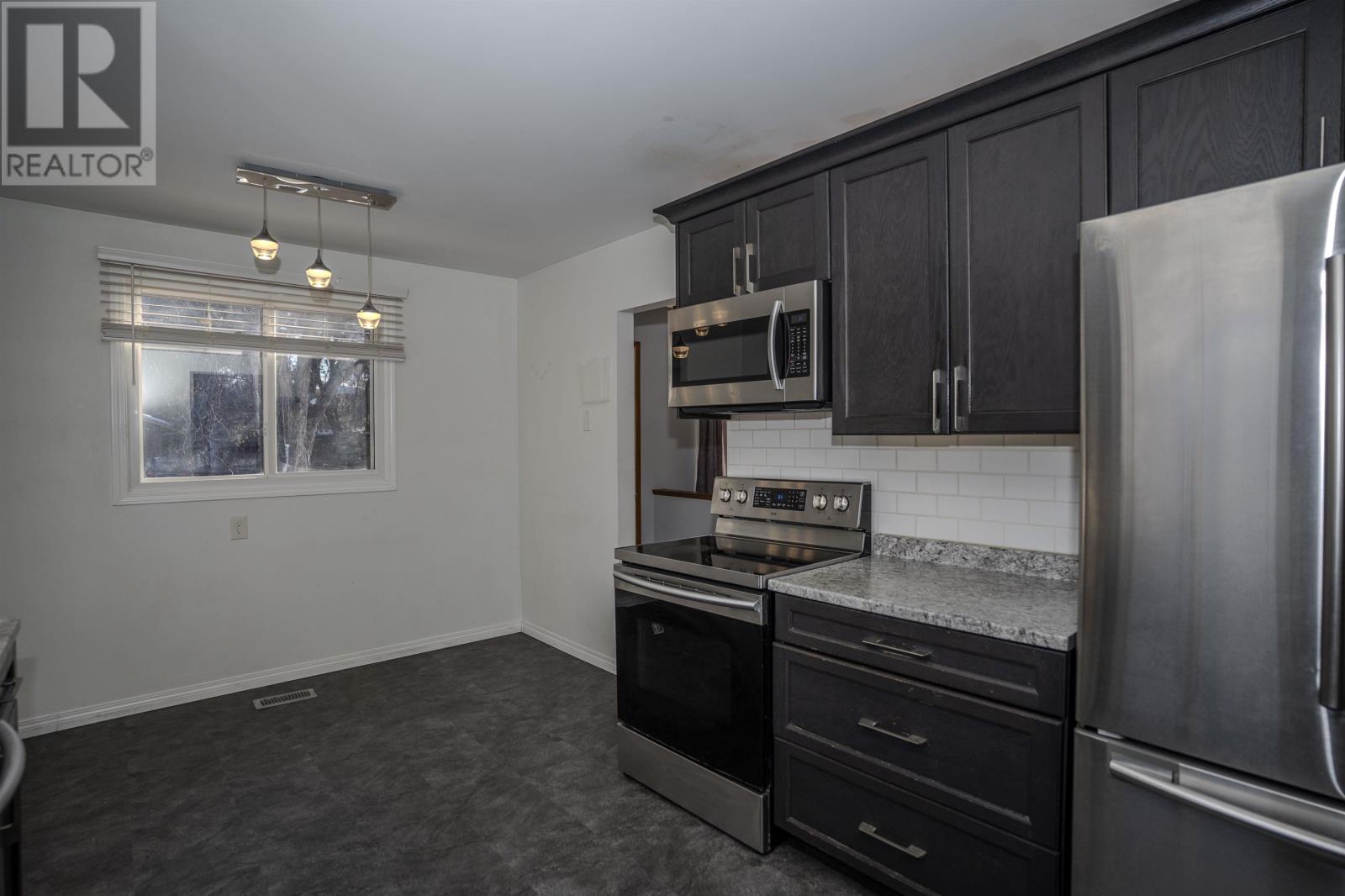 236 Fairbank Cres, Thunder Bay, Ontario  P7B 5L9 - Photo 13 - TB2600089