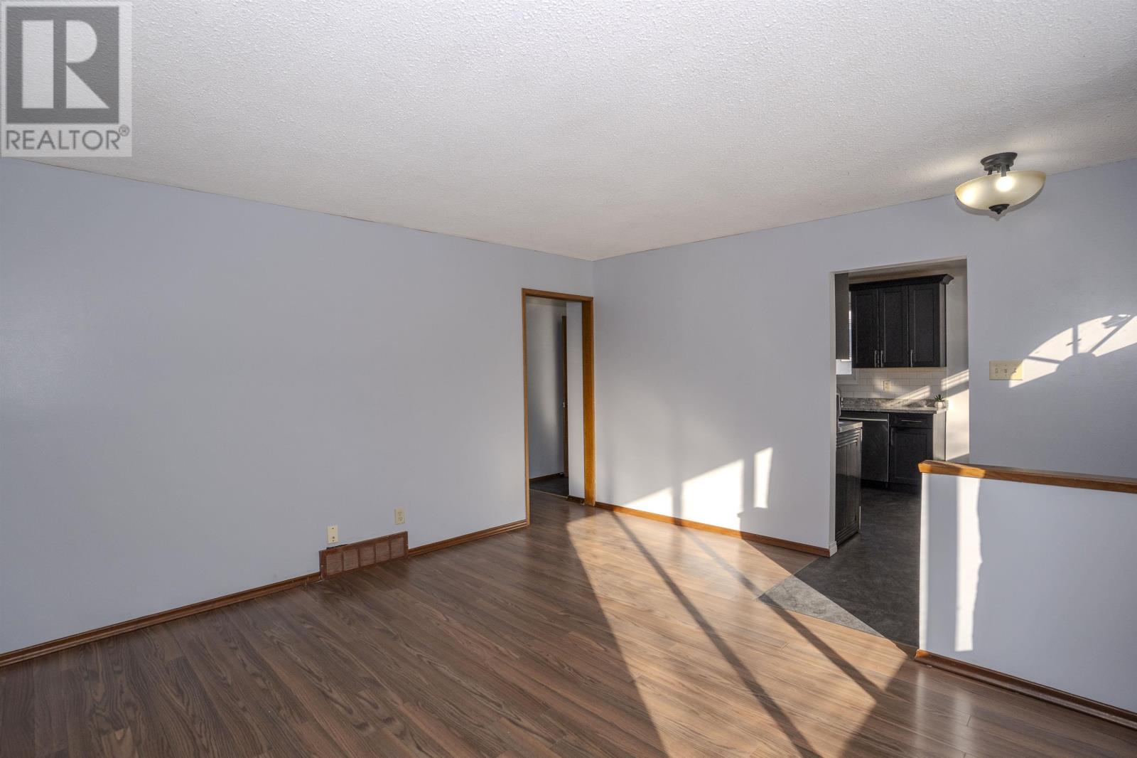 236 Fairbank Cres, Thunder Bay, Ontario  P7B 5L9 - Photo 6 - TB2600089