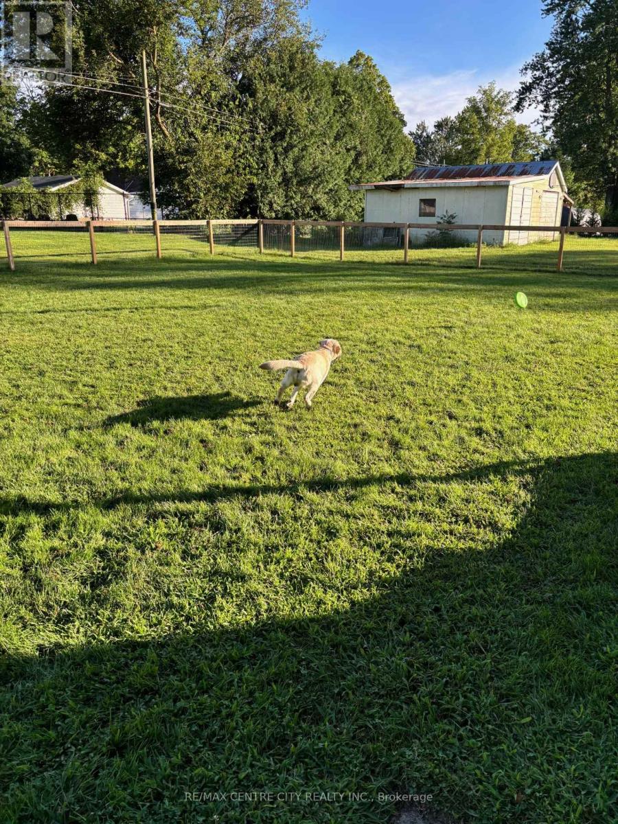 245 Elm Street W, Chatham-Kent, Ontario  N0P 1C0 - Photo 40 - X12708092