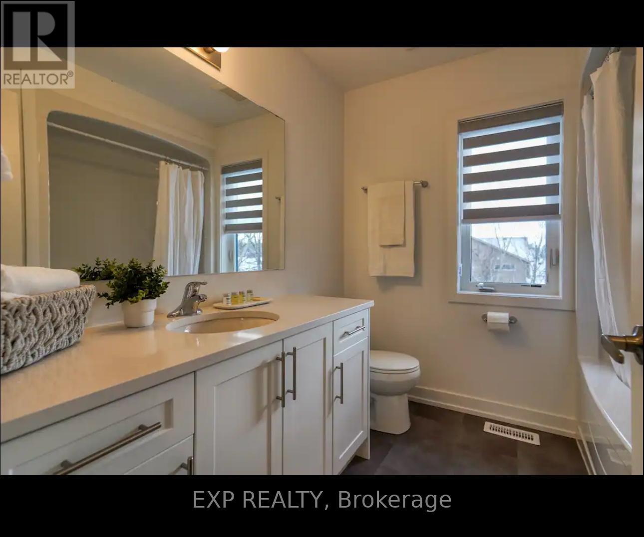 721 - 4263 Fourth Avenue, Niagara Falls, Ontario  L2E 0C2 - Photo 16 - X12647466