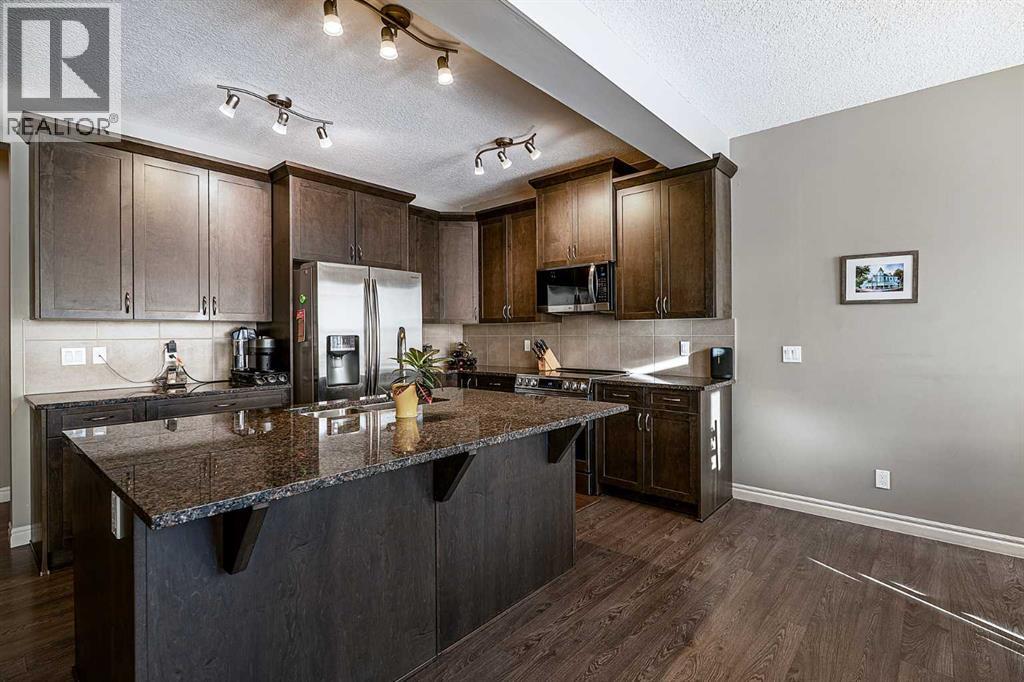 1156 Hillcrest Lane Sw, Airdrie, Alberta  T4B 3W2 - Photo 5 - A2280056