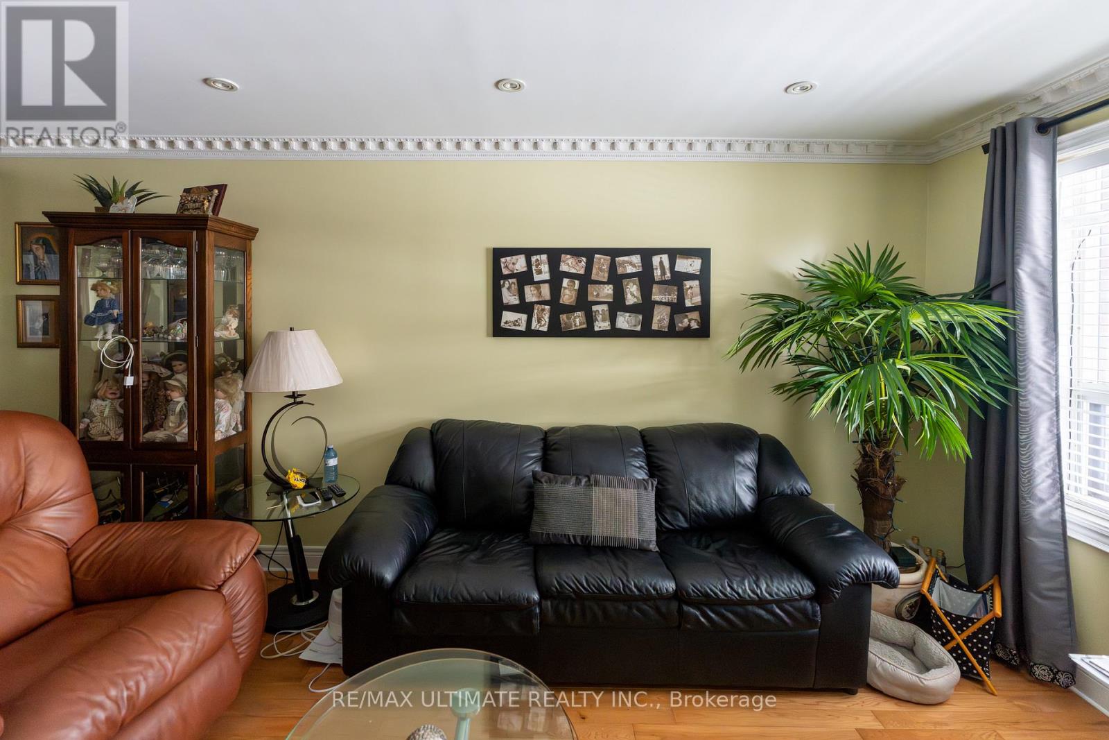 120 Rosethorn Avenue W, Toronto, Ontario  M6N 3L1 - Photo 5 - W12696070