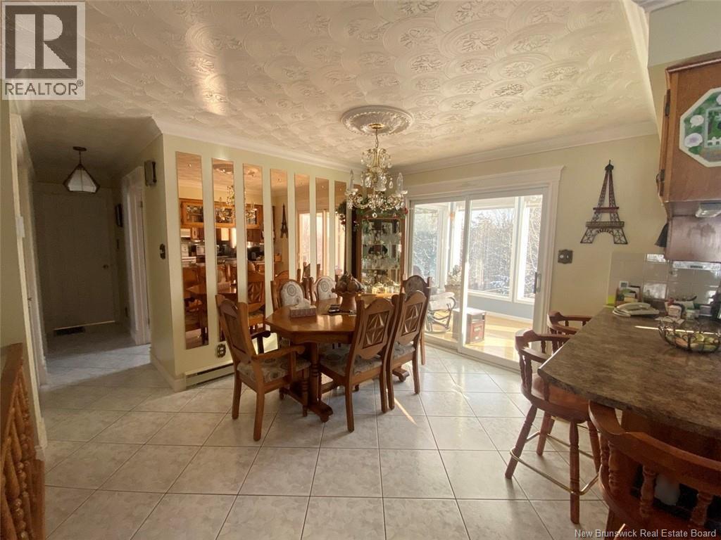 910 Saint-François Street, Edmundston, New Brunswick  E3V 4R2 - Photo 4 - NB132121