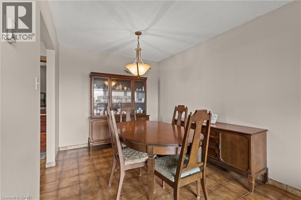 477 East 38th Street, Hamilton, Ontario  L8V 4G7 - Photo 8 - 40781458