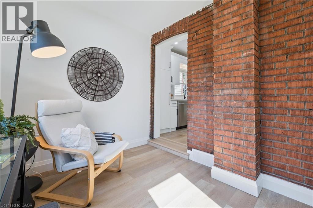 66 Trinity Street, Stratford, Ontario  N5A 4P4 - Photo 11 - 40790440