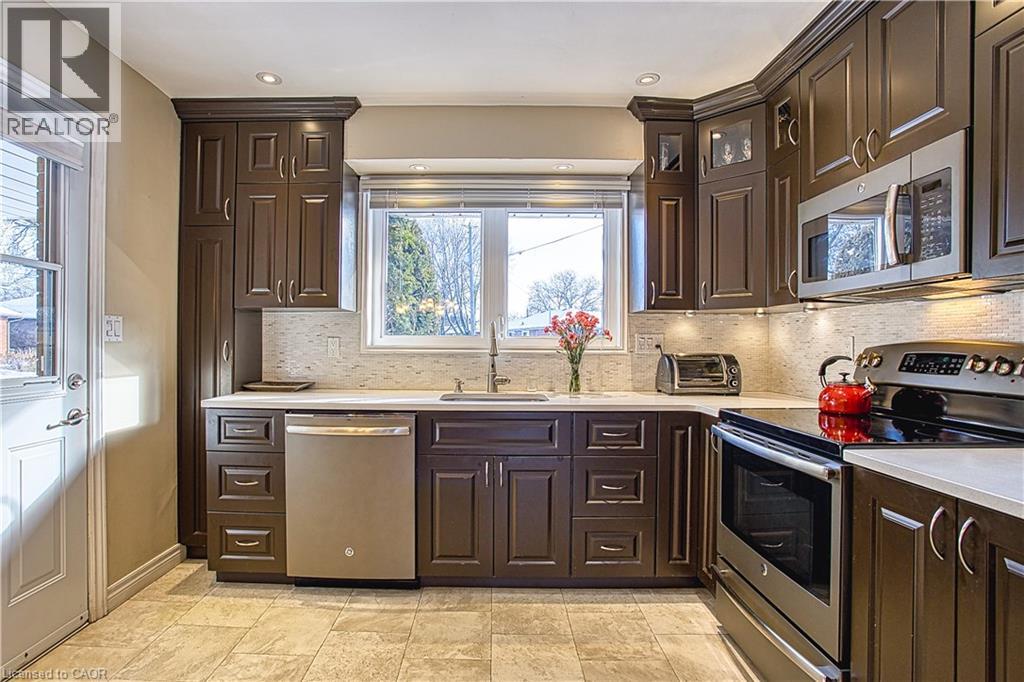 99 Swanhurst Boulevard, Mississauga, Ontario  L5N 1B8 - Photo 17 - 40797108