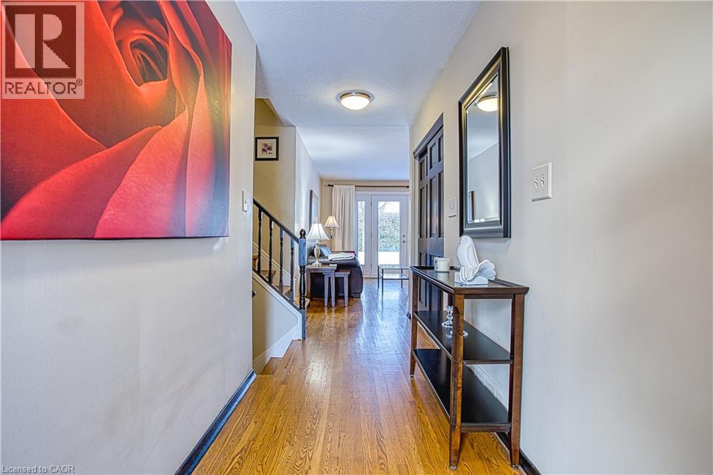 99 Swanhurst Boulevard, Mississauga, Ontario  L5N 1B8 - Photo 4 - 40797108