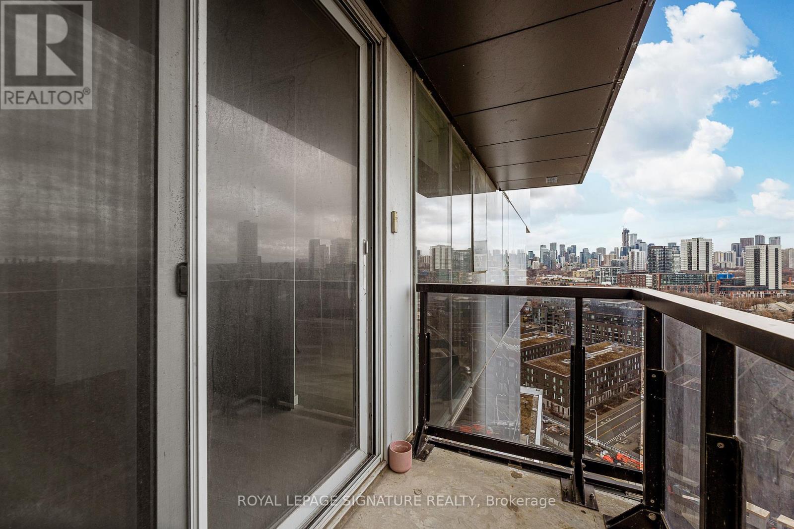 1805 - 170 Bayview Avenue, Toronto, Ontario  M5A 0M4 - Photo 19 - C12708054