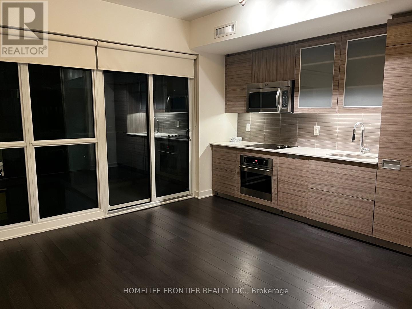 1613 - 210 Simcoe Street, Toronto, Ontario  M5T 2W5 - Photo 4 - C12708100