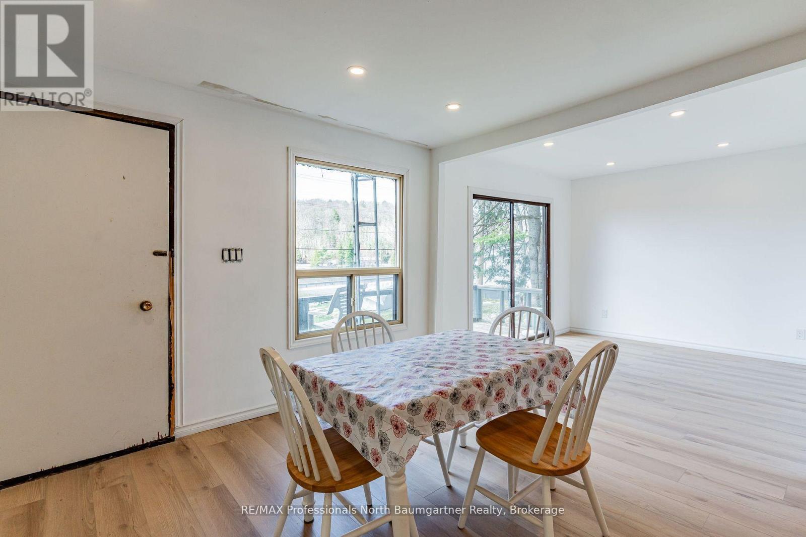 18830 Hwy 35, Algonquin Highlands, Ontario  K0M 1J2 - Photo 44 - X12604142