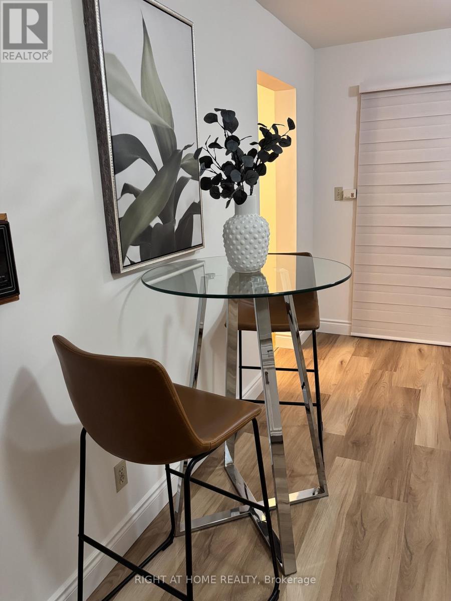 51 Burnt Bark Drive, Toronto, Ontario  M1V 3J6 - Photo 12 - E12708064