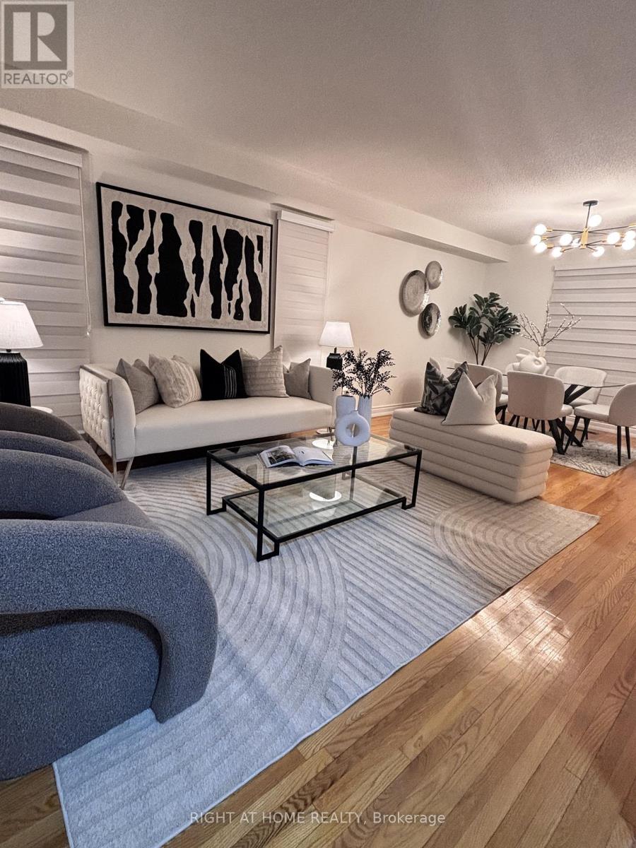 51 Burnt Bark Drive, Toronto, Ontario  M1V 3J6 - Photo 4 - E12708064