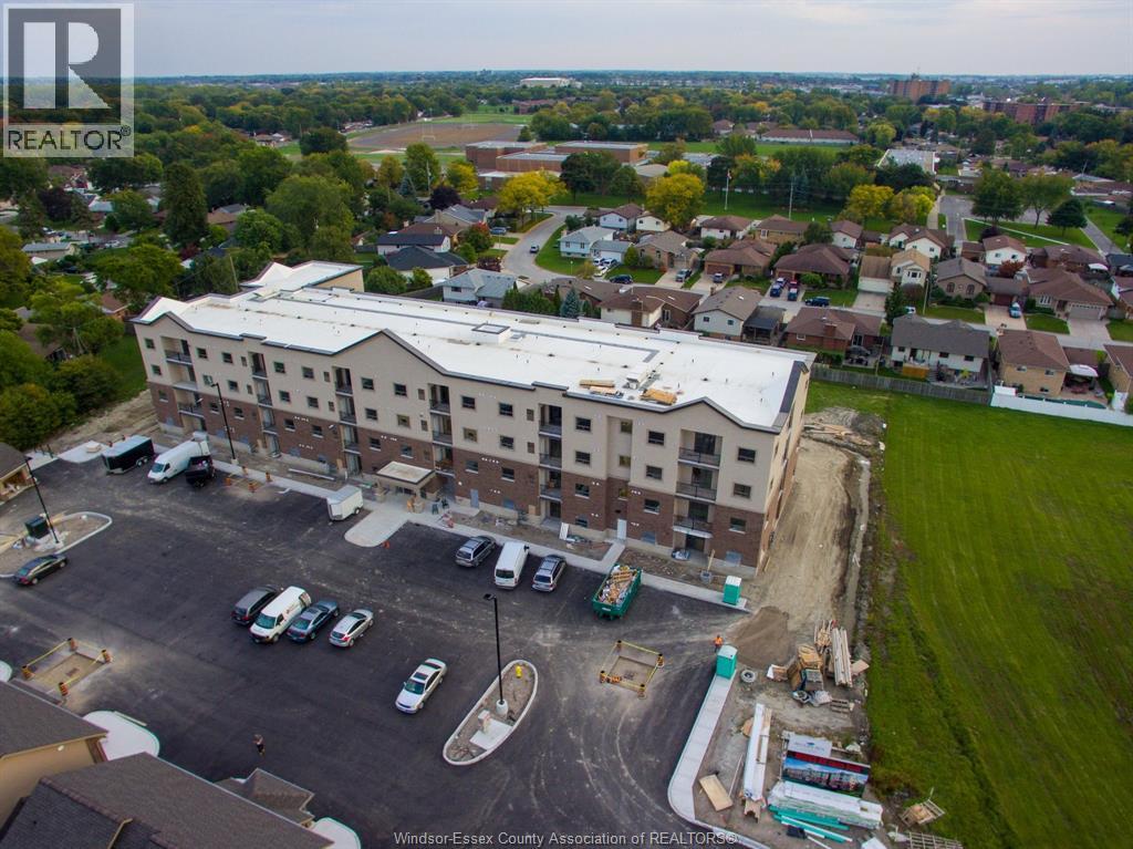 MLS# 26001391: 8475 WYANDOTTE STREET East Unit# 101, Windsor, Canada