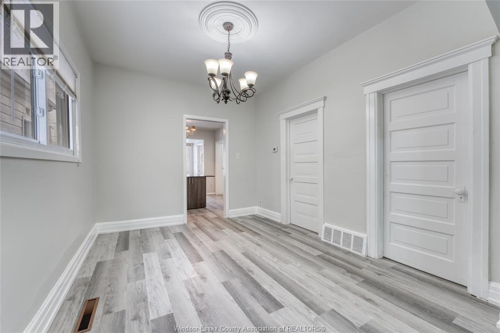 1062 Howard Avenue, Windsor, Ontario  N9A 1S7 - Photo 5 - 26001389