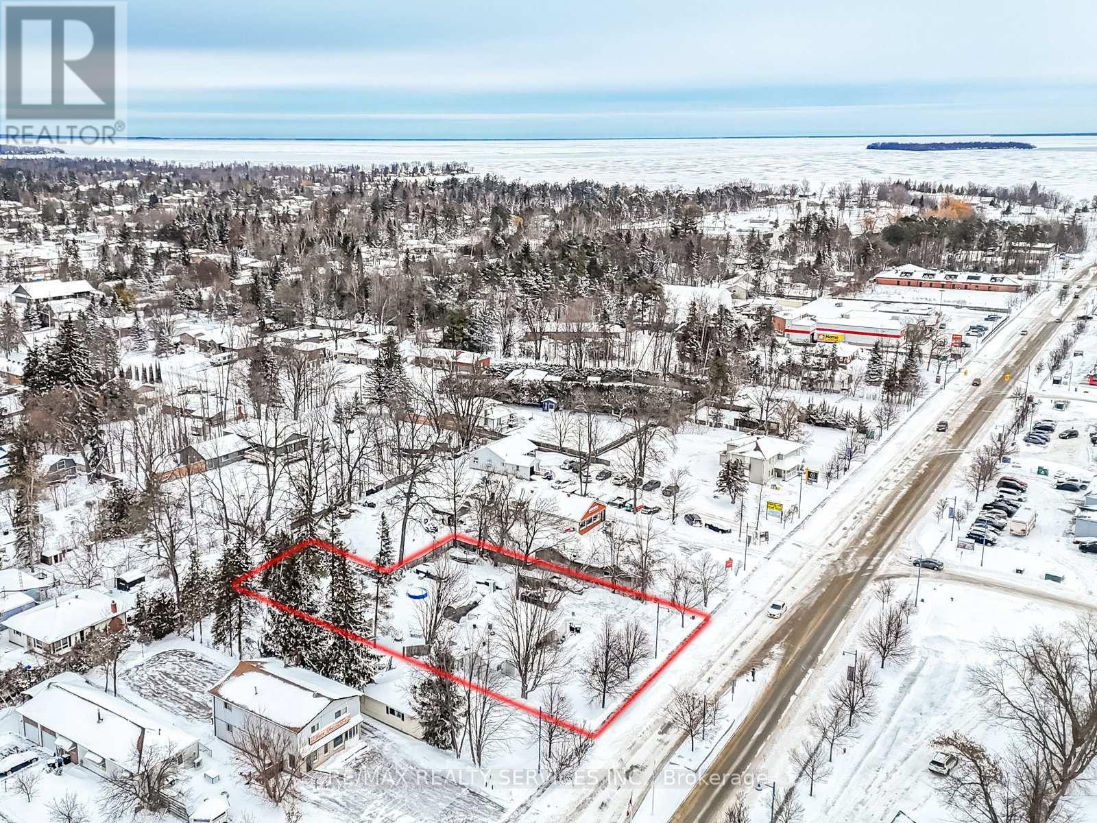 908 Innisfil Beach Road, Innisfil, Ontario  L9S 2C2 - Photo 9 - N12708074