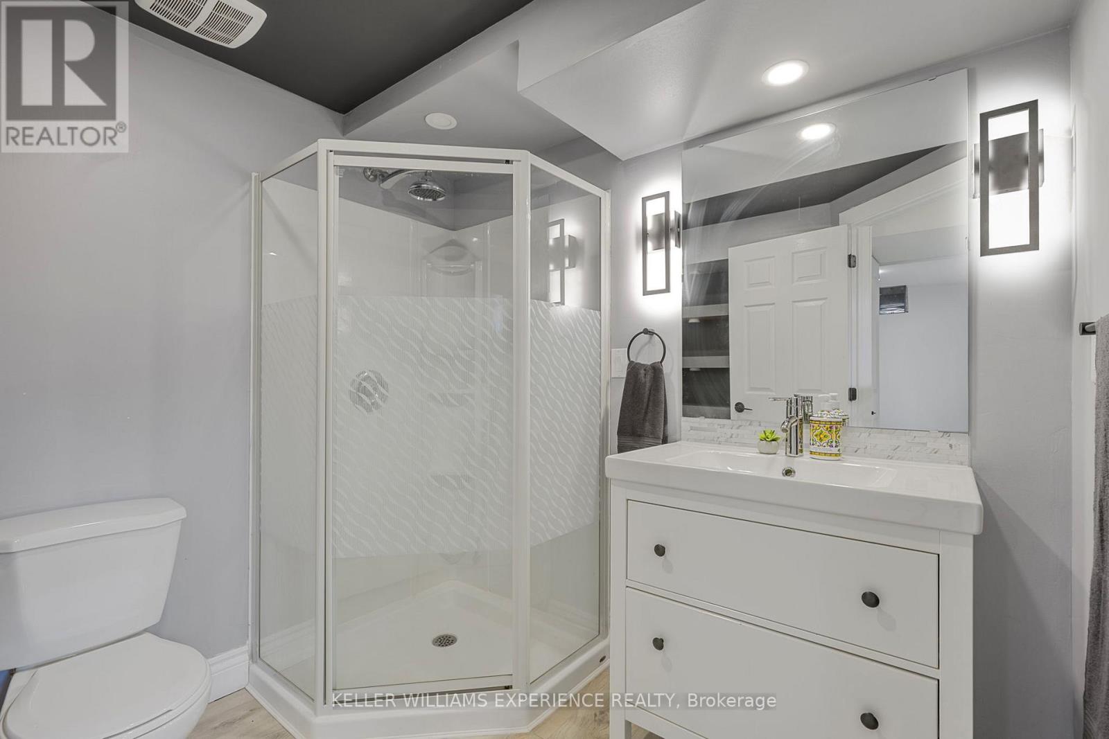 129 Stonemount Crescent, Essa, Ontario  L0M 1B4 - Photo 17 - N12708104