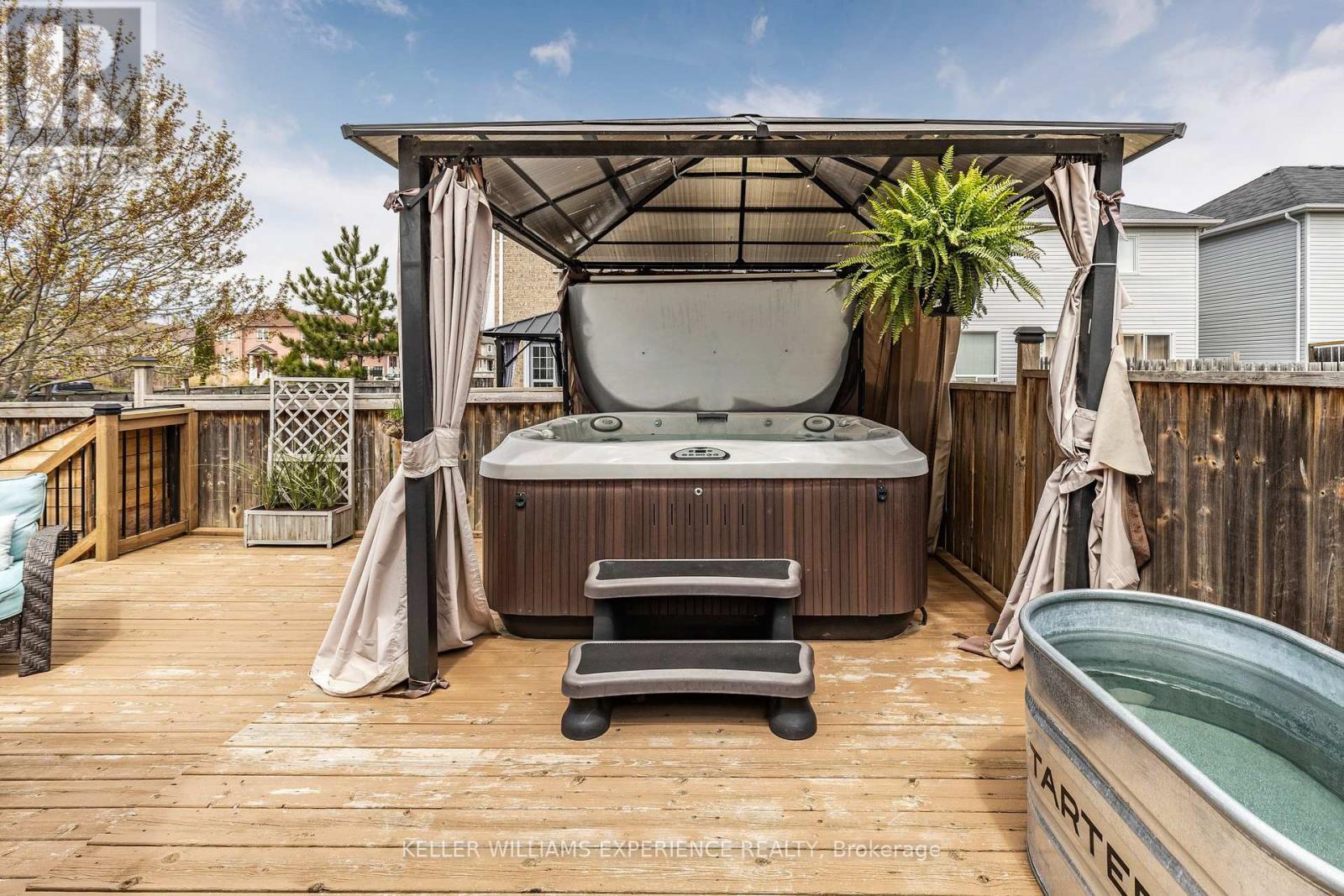 129 Stonemount Crescent, Essa, Ontario  L0M 1B4 - Photo 19 - N12708104