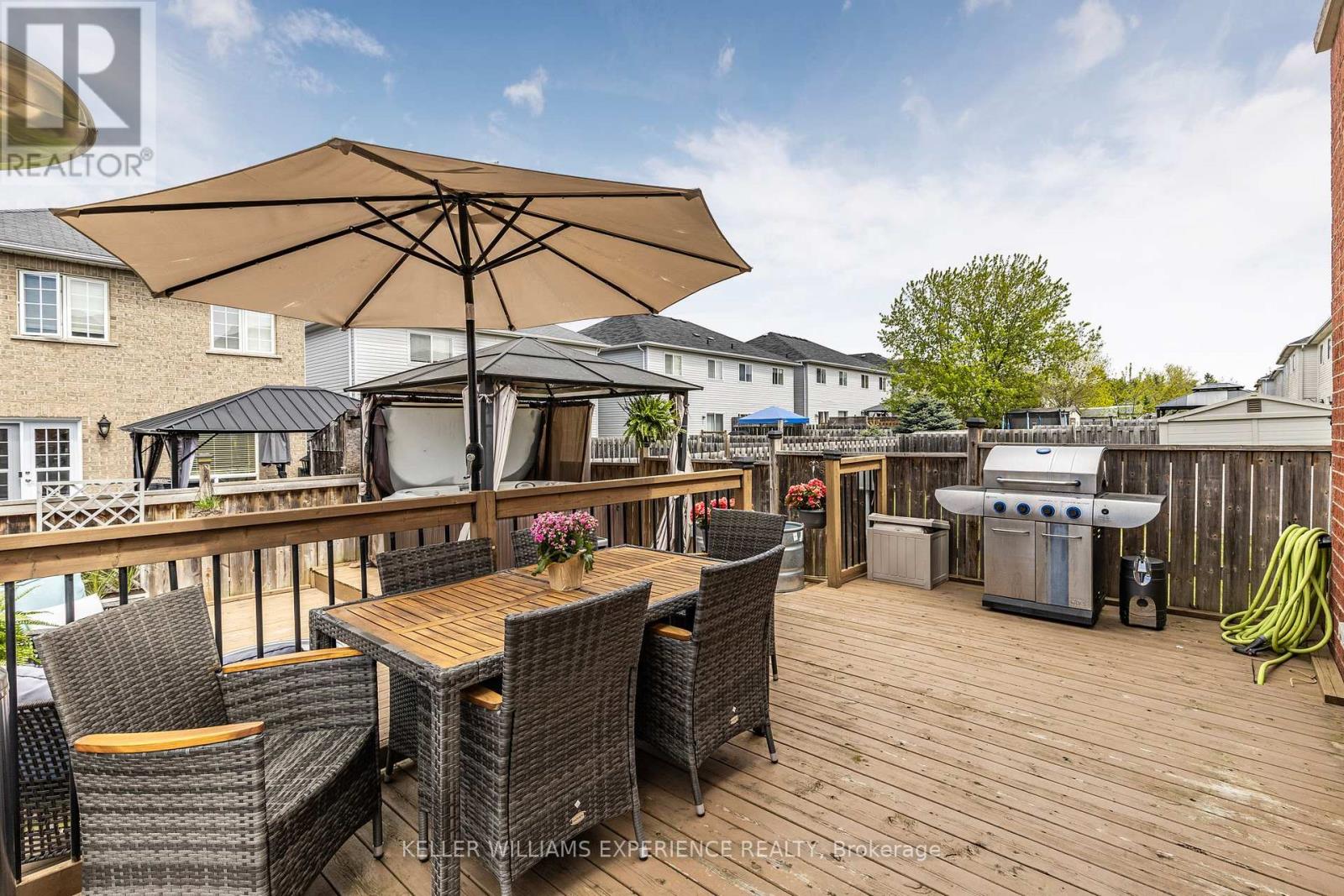 129 Stonemount Crescent, Essa, Ontario  L0M 1B4 - Photo 22 - N12708104