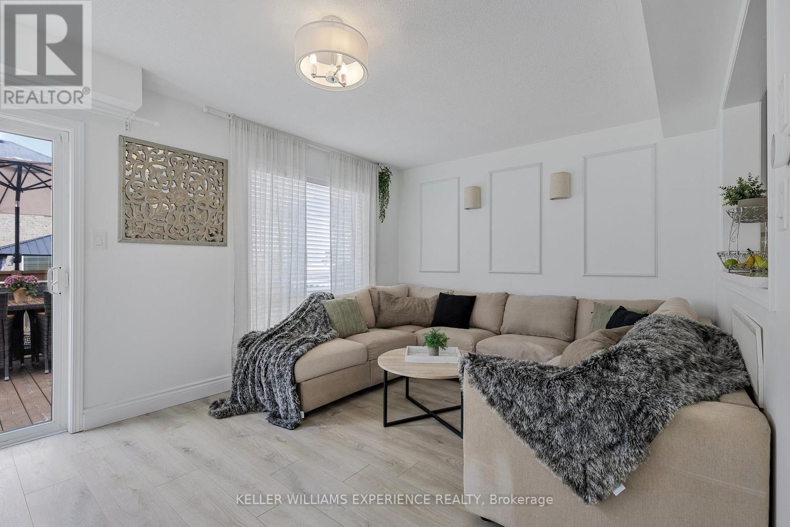 129 Stonemount Crescent, Essa, Ontario  L0M 1B4 - Photo 8 - N12708104