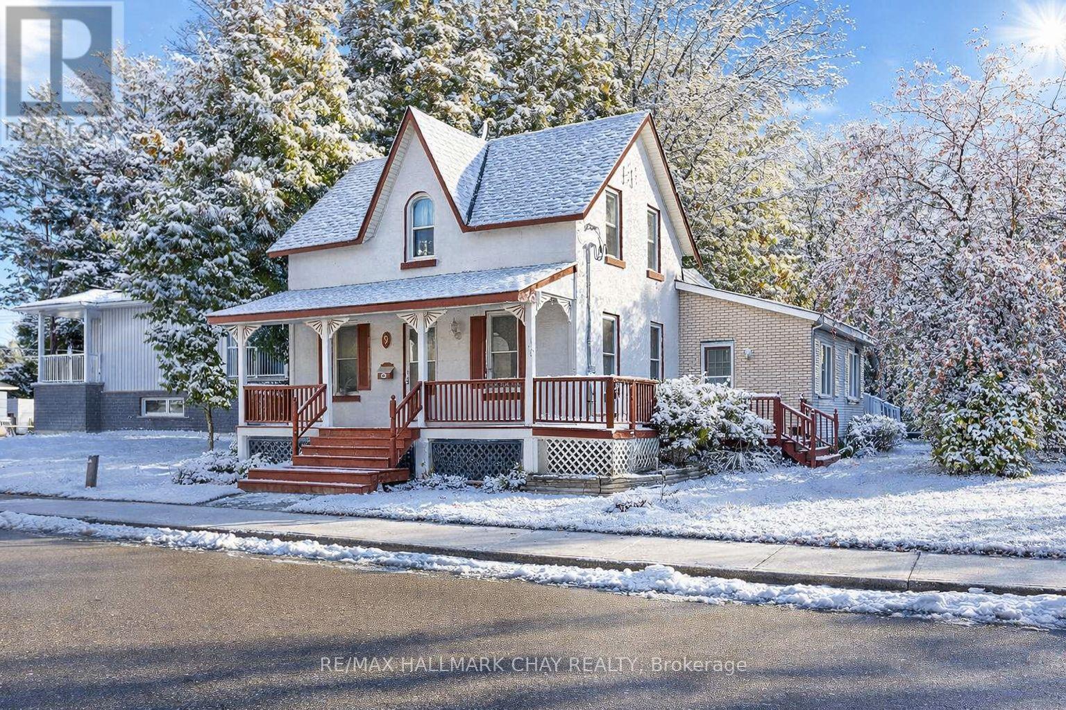 9 MARIA STREET, Springwater, Ontario