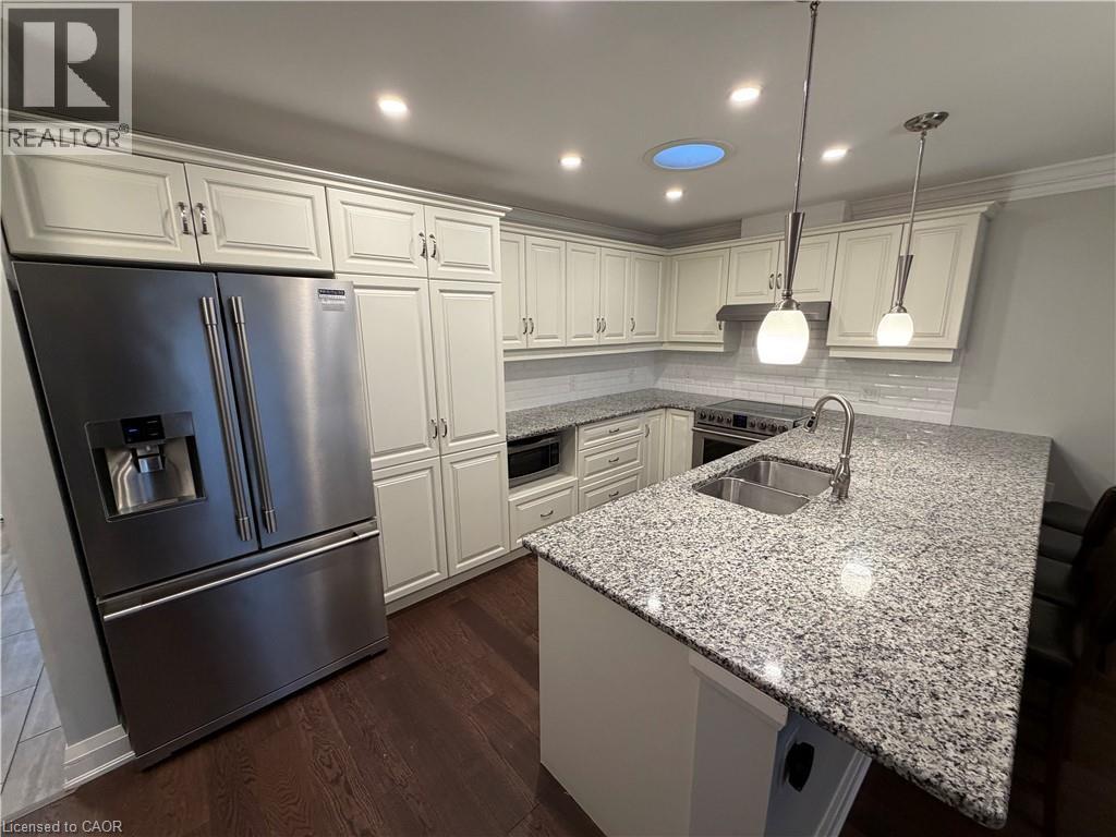 21 Gates Lane, Hamilton, Ontario  L9B 1T8 - Photo 2 - 40797160