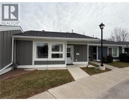 21 GATES Lane, hamilton, Ontario