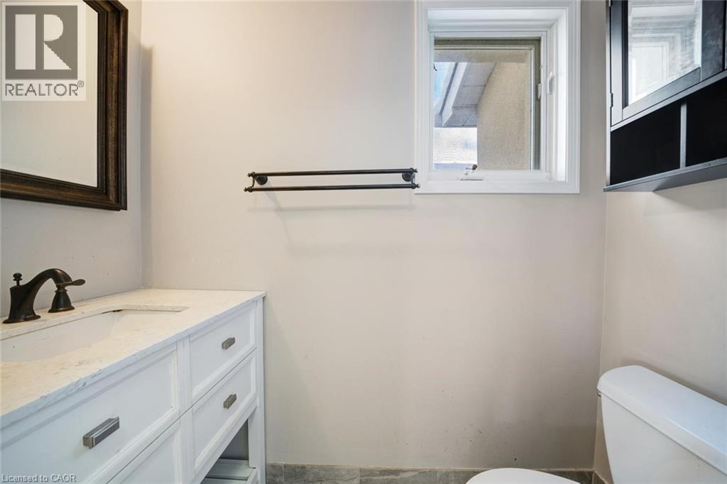 108 Olde Bayview Avenue, Richmond Hill, Ontario  L4E 3C7 - Photo 15 - 40780648