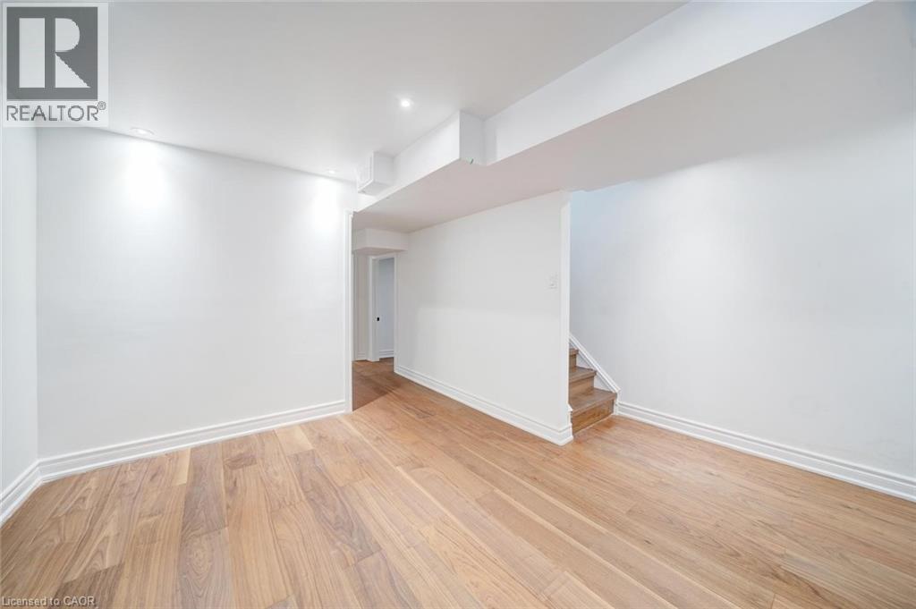 108 Olde Bayview Avenue, Richmond Hill, Ontario  L4E 3C7 - Photo 32 - 40780648