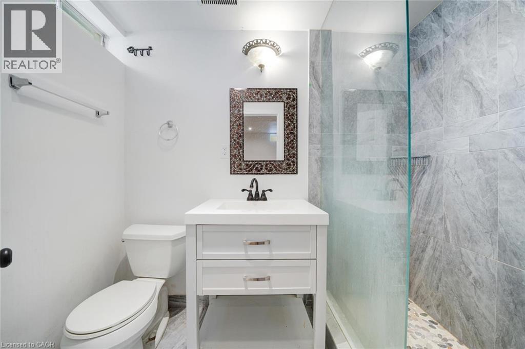 108 Olde Bayview Avenue, Richmond Hill, Ontario  L4E 3C7 - Photo 38 - 40780648