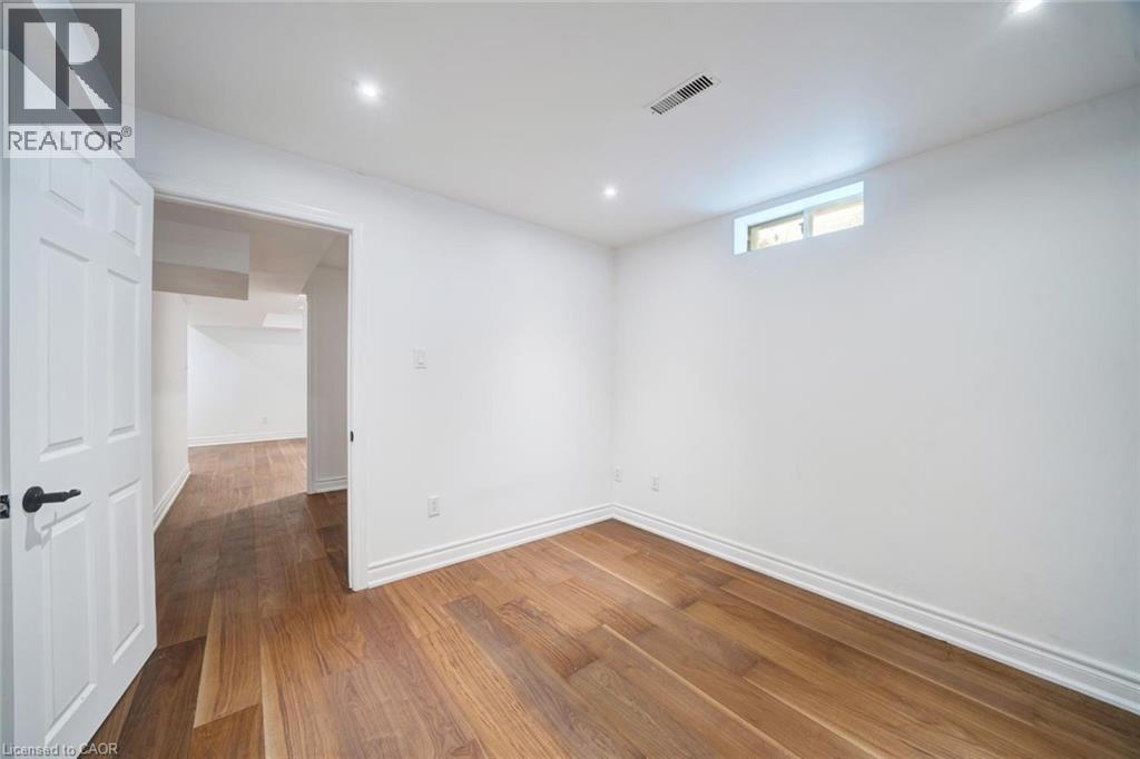 108 Olde Bayview Avenue, Richmond Hill, Ontario  L4E 3C7 - Photo 39 - 40780648