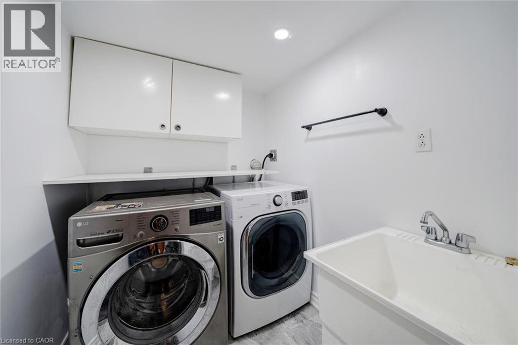 108 Olde Bayview Avenue, Richmond Hill, Ontario  L4E 3C7 - Photo 40 - 40780648