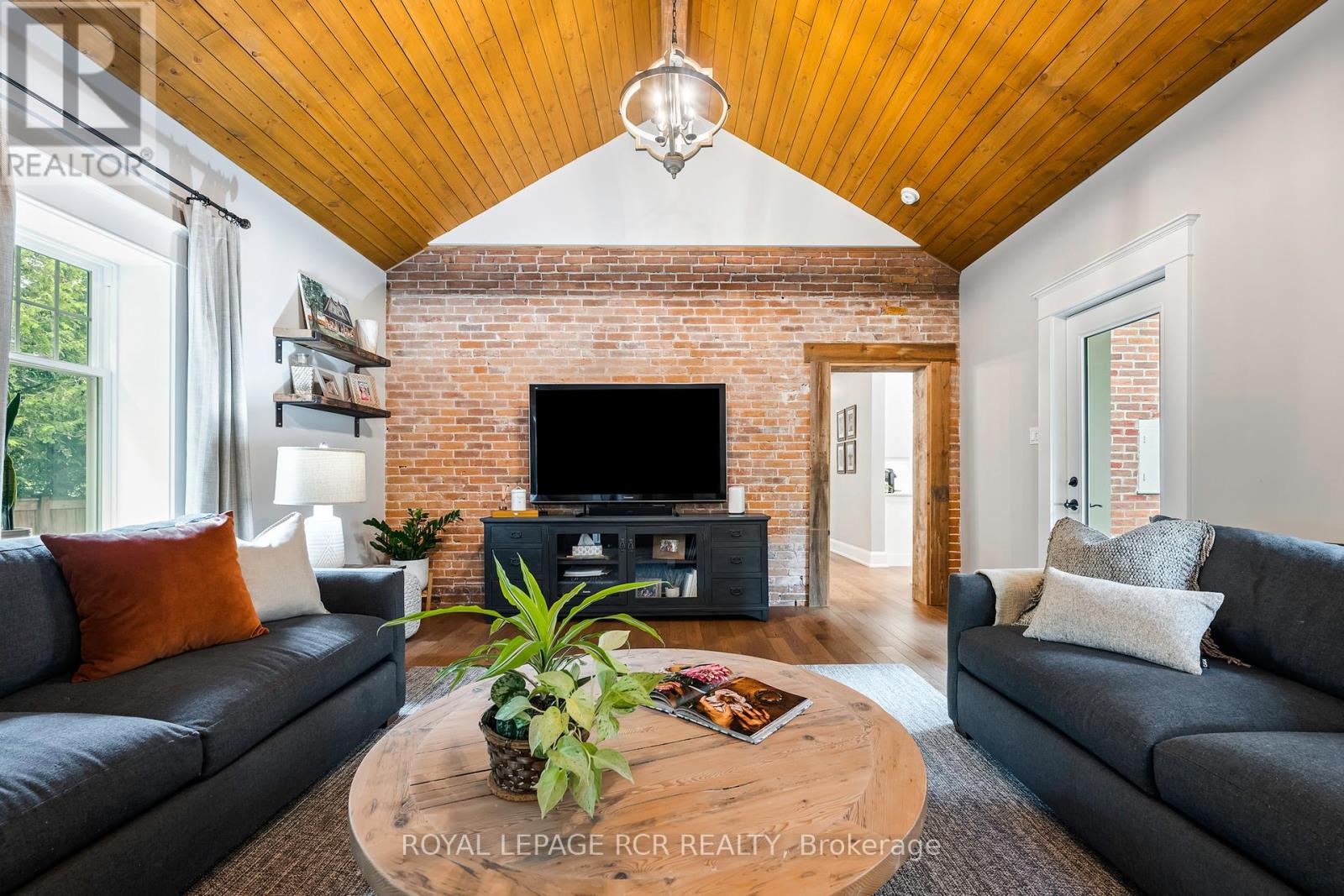 56 Mill Street, Orangeville, Ontario  L9W 2M7 - Photo 25 - W12708016