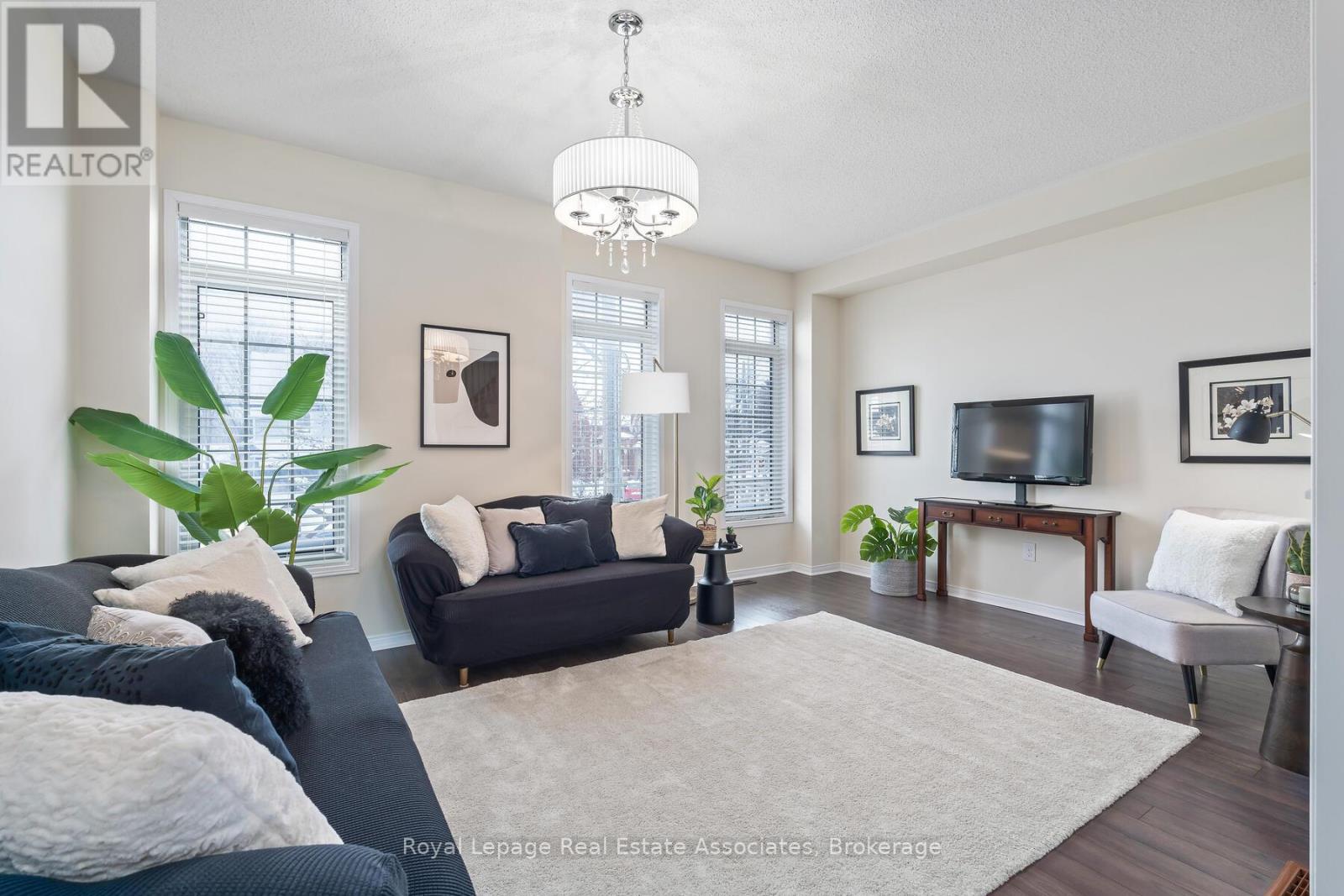 64 Batiste Trail, Halton Hills, Ontario  L7G 0H2 - Photo 15 - W12708040