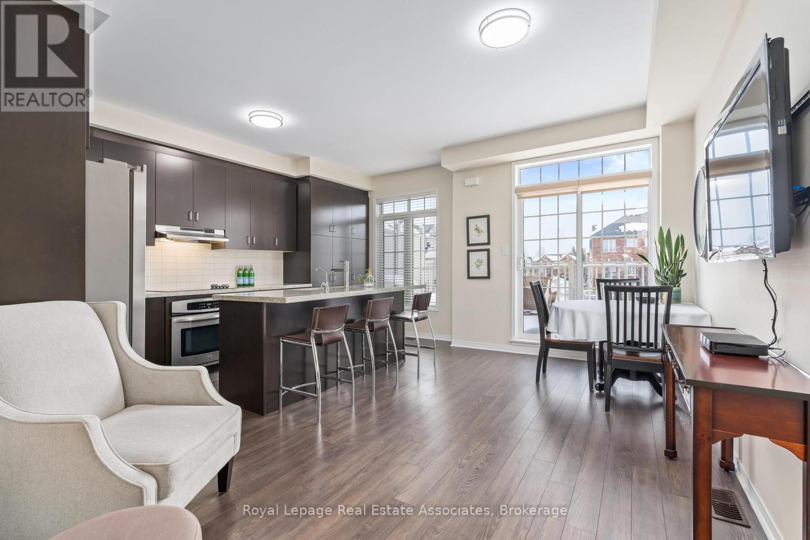 64 Batiste Trail, Halton Hills, Ontario  L7G 0H2 - Photo 8 - W12708040