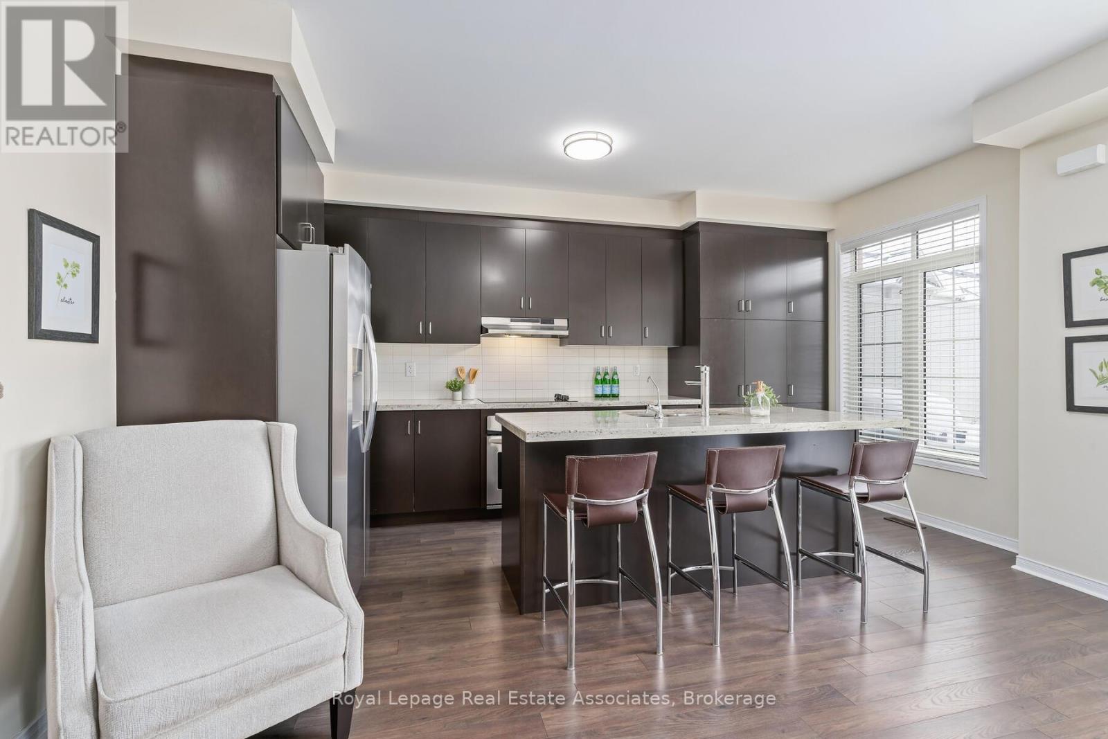 64 Batiste Trail, Halton Hills, Ontario  L7G 0H2 - Photo 9 - W12708040