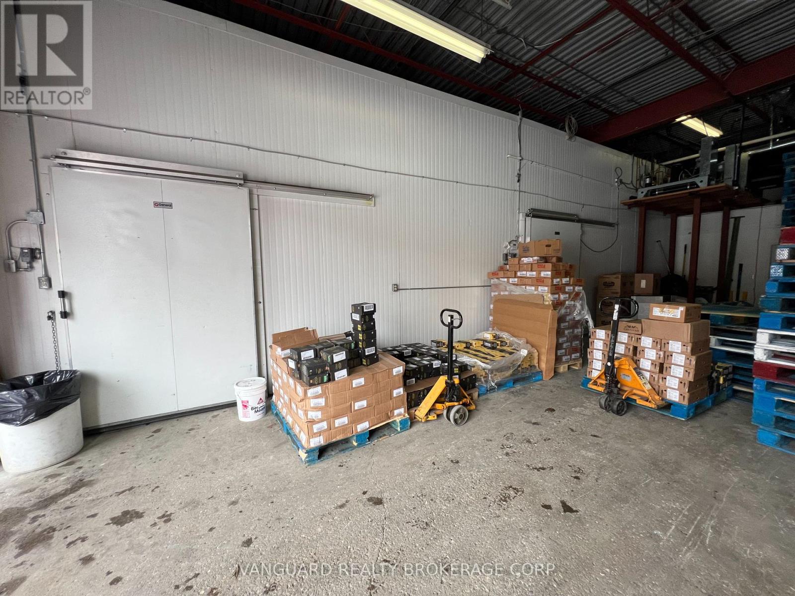 45 & 46 - 24 Steinway Boulevard, Toronto, Ontario  M9W 6T8 - Photo 11 - W12708042