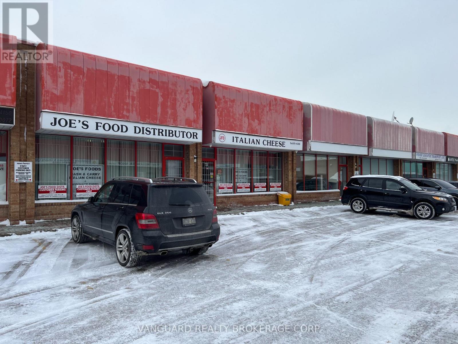 45 & 46 - 24 Steinway Boulevard, Toronto, Ontario  M9W 6T8 - Photo 2 - W12708042