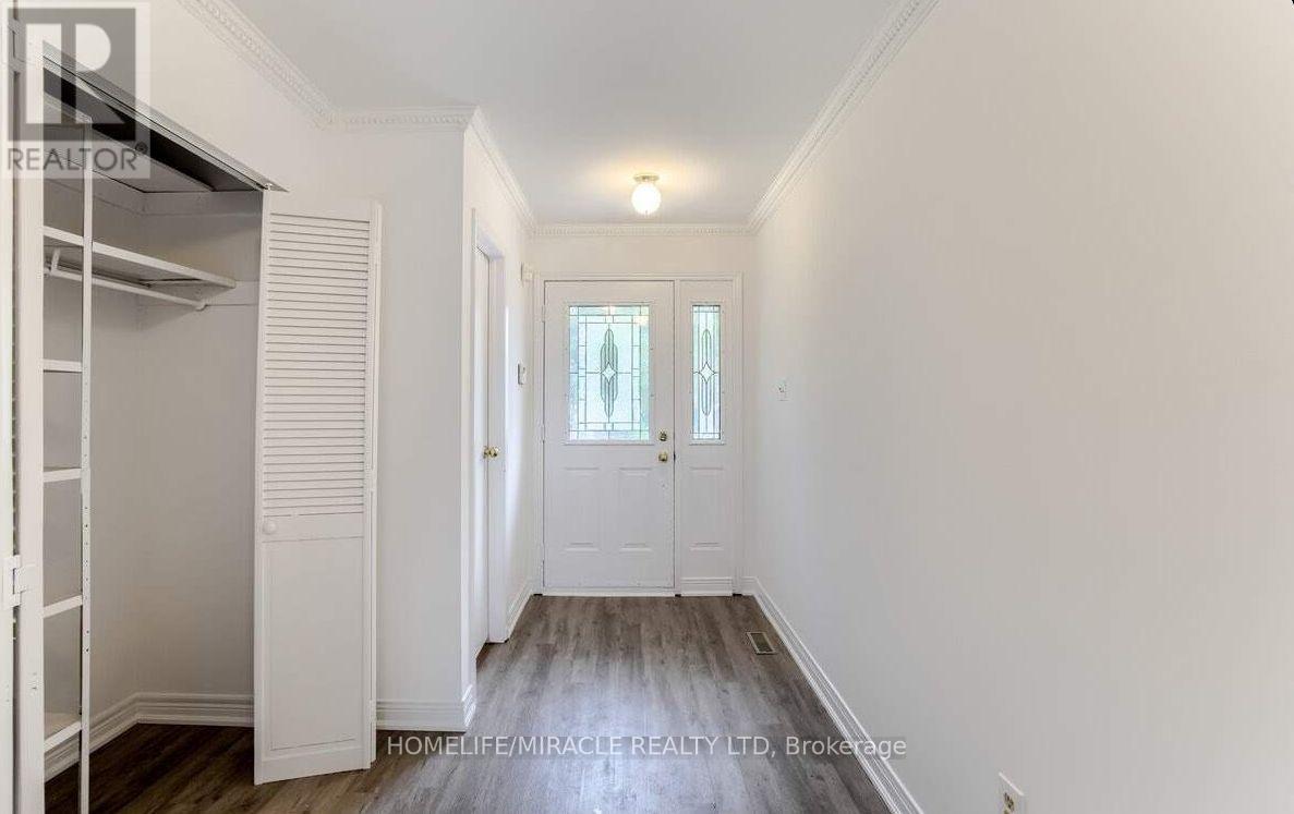 83 Grassington Crescent, Brampton, Ontario  L6S 1Z5 - Photo 2 - W12708048