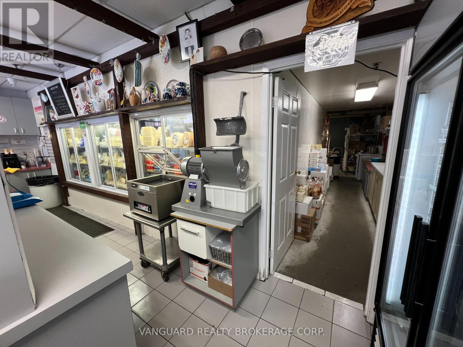 43 & 44 - 24 Steinway Boulevard, Toronto, Ontario  M9W 6T8 - Photo 7 - W12708050