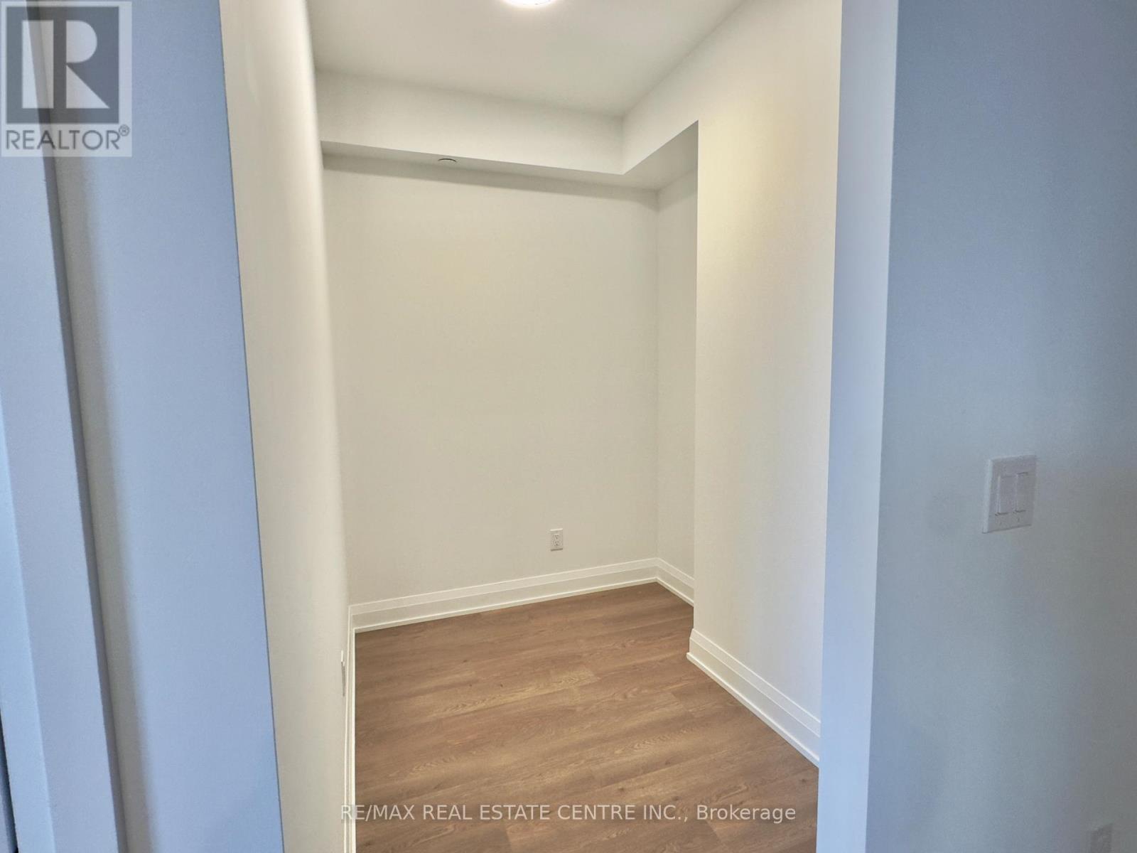 407 - 3250 Carding Mill Trail, Oakville, Ontario  L6M 5T3 - Photo 13 - W12708062