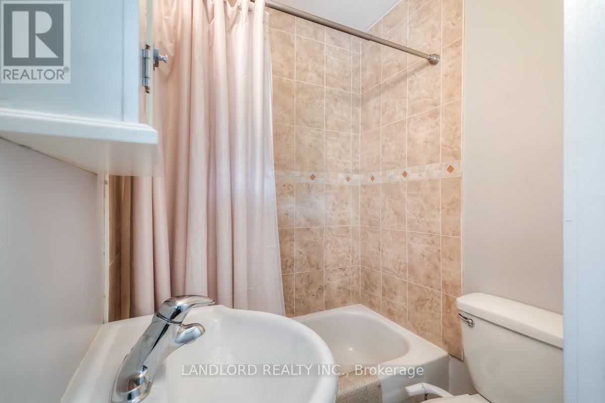 301 - 198 Dunn Avenue, Toronto, Ontario  M6K 2R9 - Photo 12 - W12708082