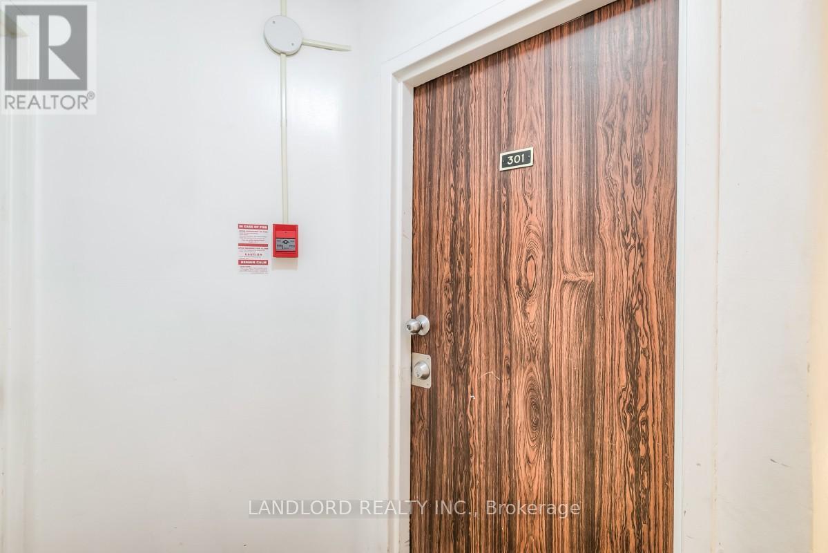 301 - 198 Dunn Avenue, Toronto, Ontario  M6K 2R9 - Photo 14 - W12708082