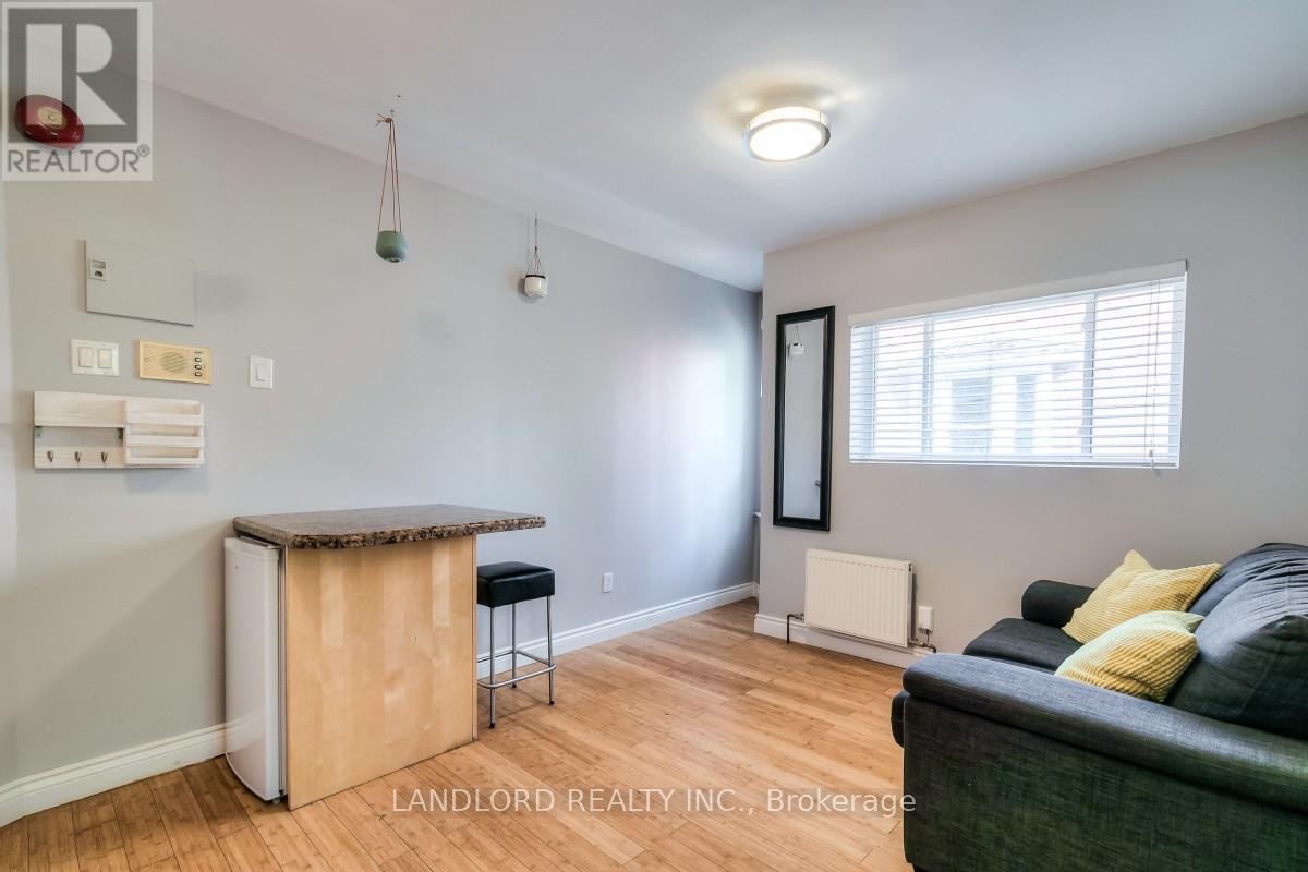 301 - 198 Dunn Avenue, Toronto, Ontario  M6K 2R9 - Photo 7 - W12708082