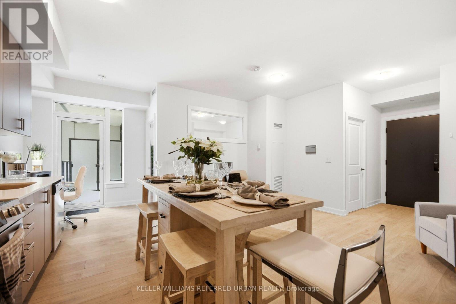 401 - 3200 William Coltson Avenue, Oakville, Ontario  L6H 7W6 - Photo 11 - W12708094