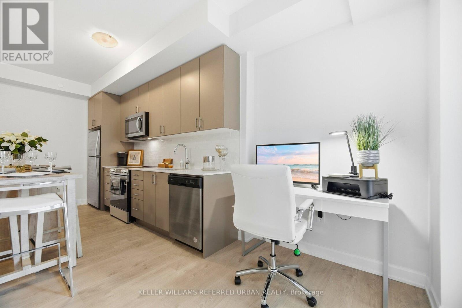 401 - 3200 William Coltson Avenue, Oakville, Ontario  L6H 7W6 - Photo 14 - W12708094